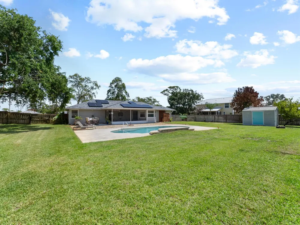 698 Fischer Drive Sebastian, FL 32958