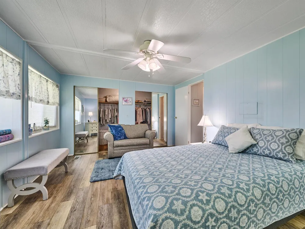 6977 SE Delegate Street Hobe Sound, FL 33455