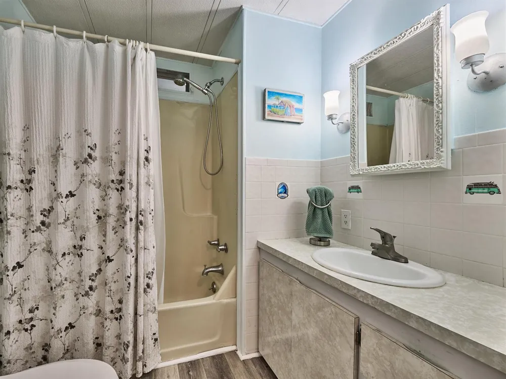 6977 SE Delegate Street Hobe Sound, FL 33455