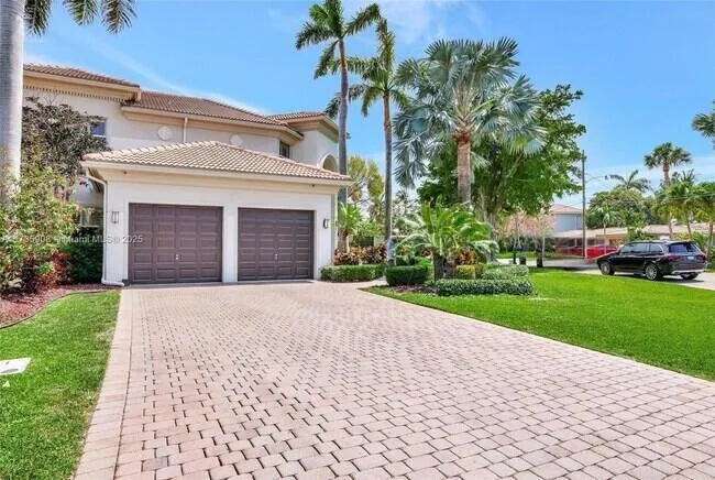 2844 NE 26th Avenue Lighthouse Point, FL 33064