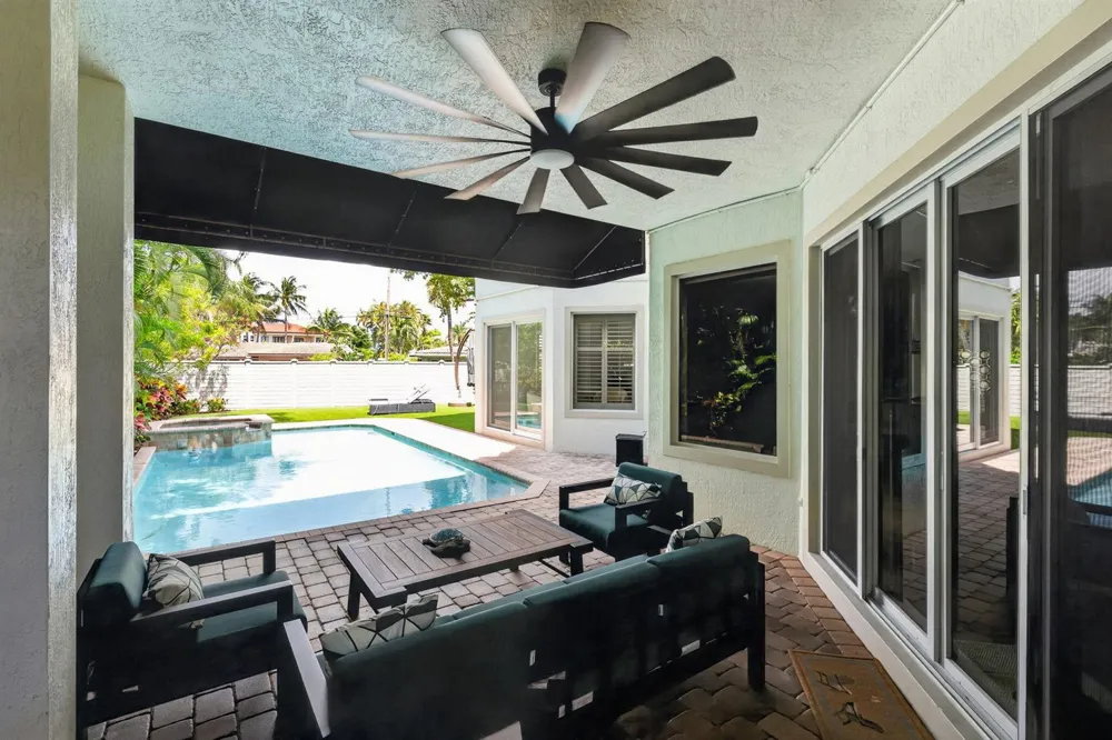 2844 NE 26th Avenue Lighthouse Point, FL 33064