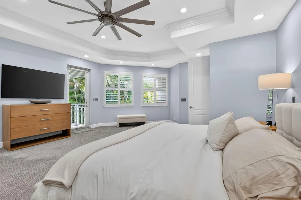 2844 NE 26th Avenue Lighthouse Point, FL 33064