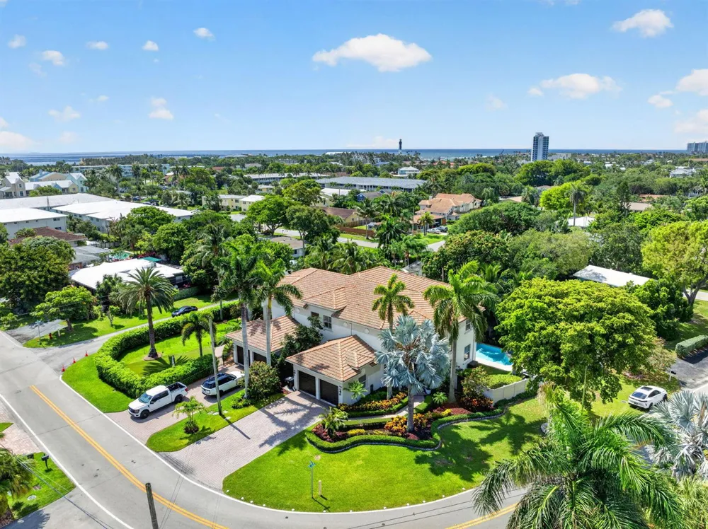 2844 NE 26th Avenue Lighthouse Point, FL 33064