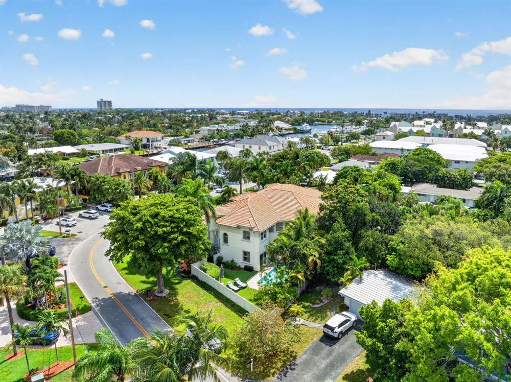 2844 NE 26th Avenue Lighthouse Point, FL 33064