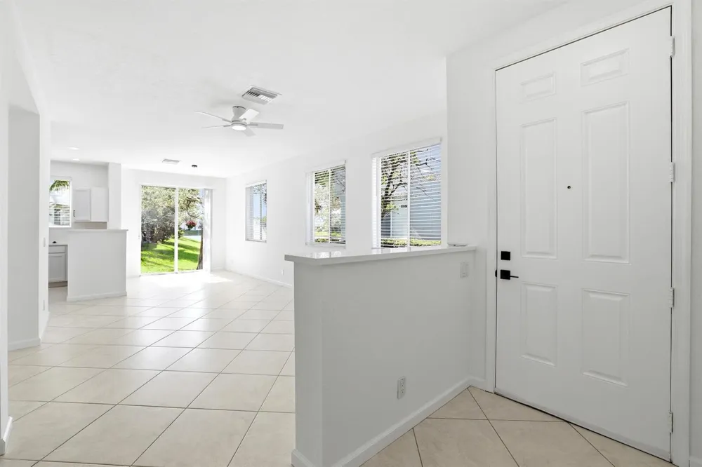 3068 Laurel Ridge Circle Riviera Beach, FL 33404