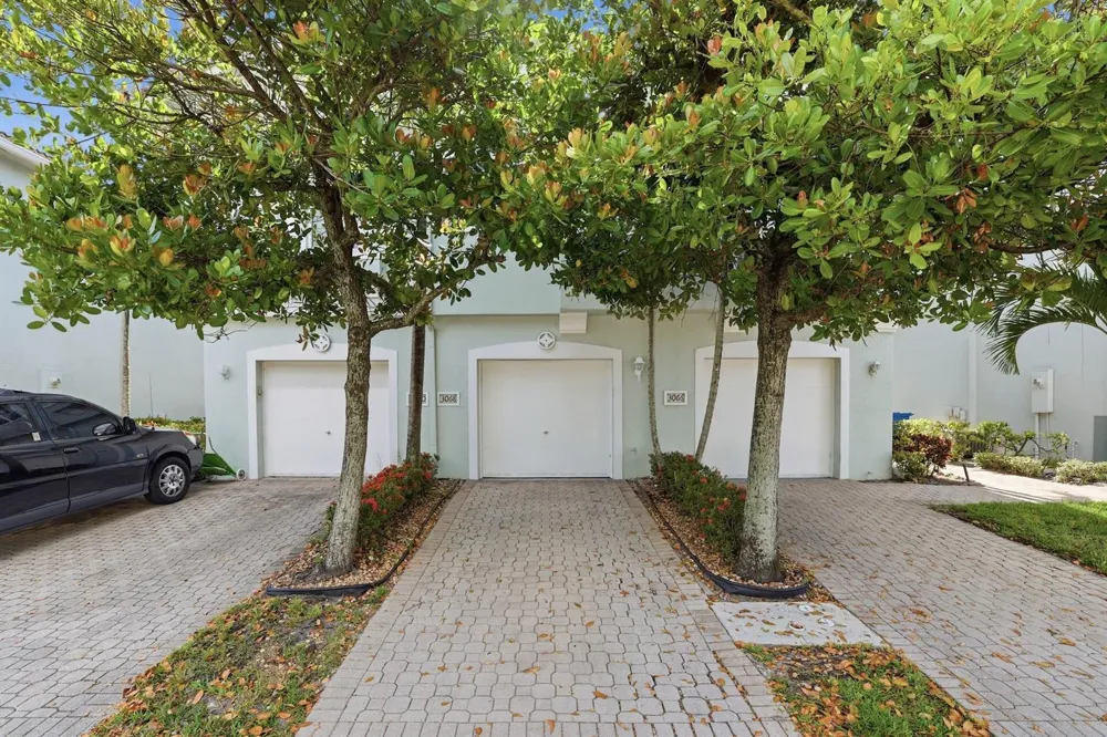 3068 Laurel Ridge Circle Riviera Beach, FL 33404