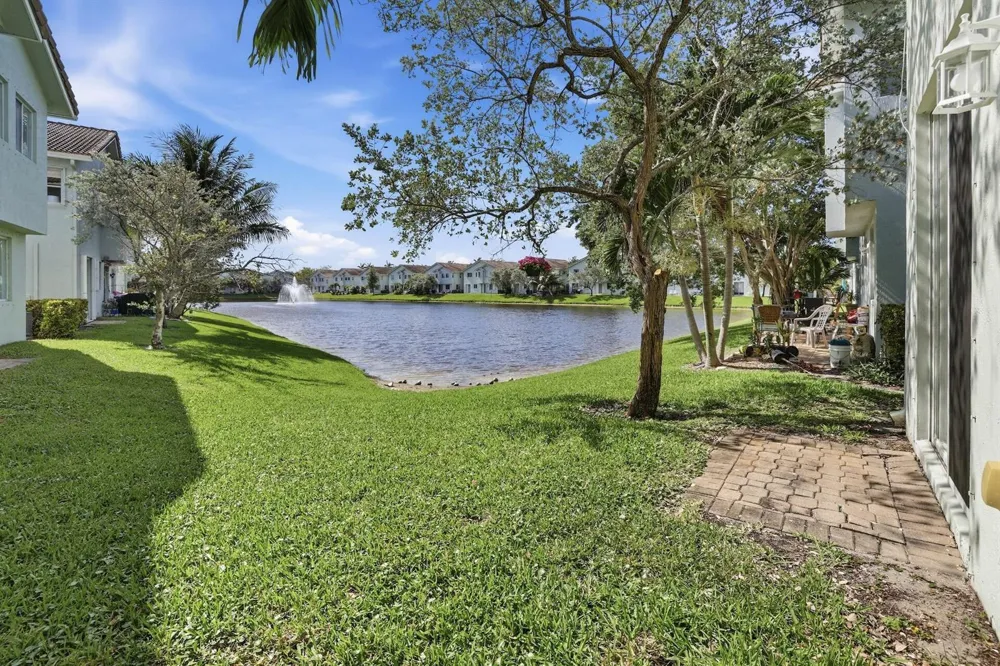 3068 Laurel Ridge Circle Riviera Beach, FL 33404