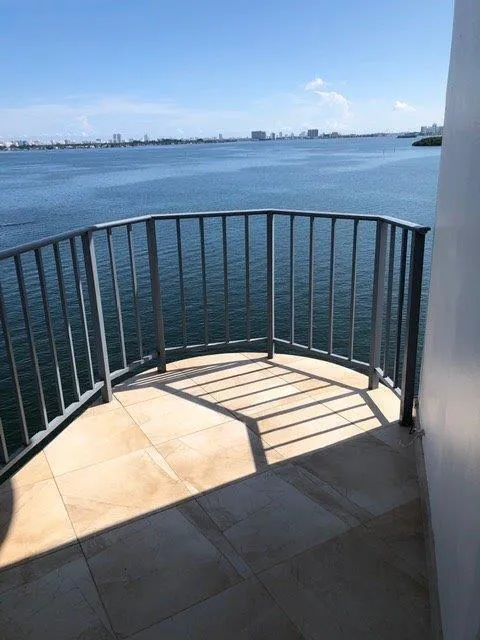 11930 Bayshore Drive #706 North Miami, FL 33181