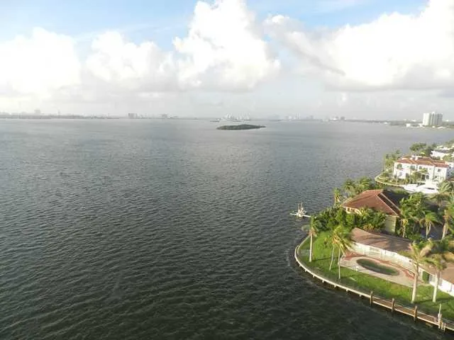 11930 Bayshore Drive #706 North Miami, FL 33181