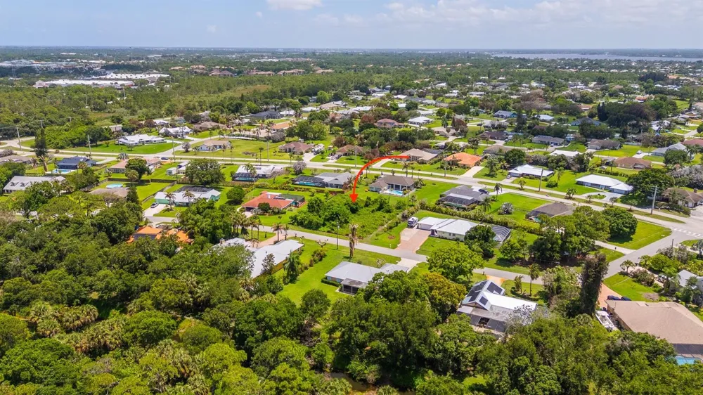 2012 SE Giffen Avenue Port St. Lucie, FL 34952