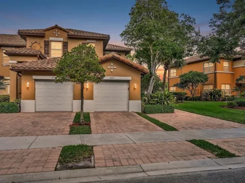 8025 NW 127th Lane #4-c