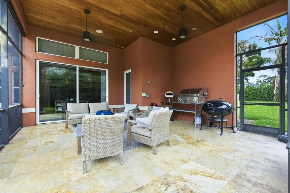 9742 SE Highborne Way Hobe Sound, FL 33455