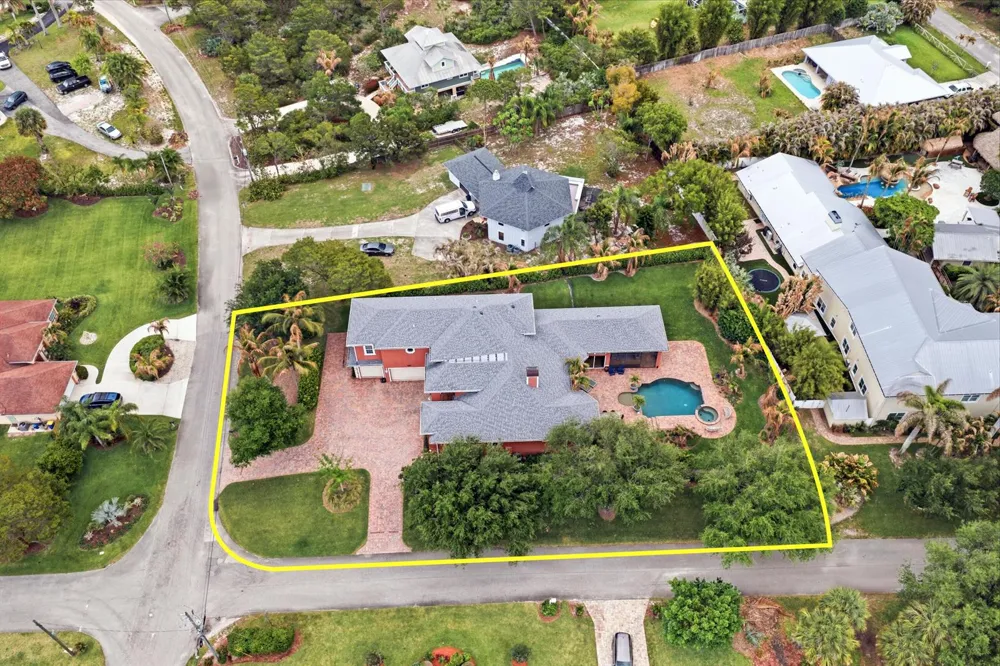 9742 SE Highborne Way Hobe Sound, FL 33455
