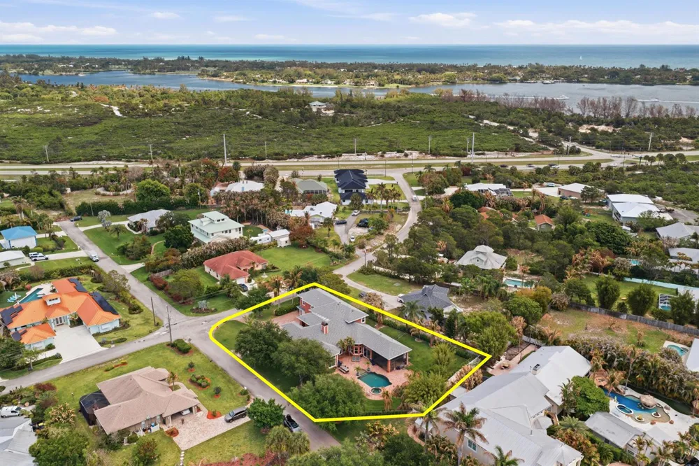 9742 SE Highborne Way Hobe Sound, FL 33455