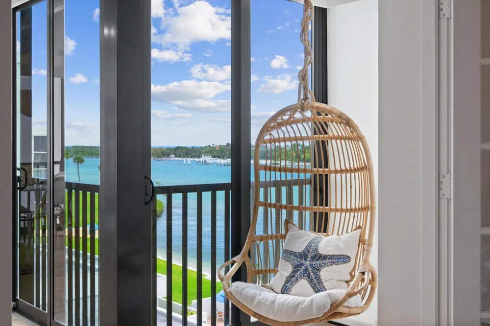 19800 S Sandpointe Bay Drive #510 Tequesta, FL 33469