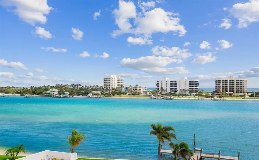 19800 S Sandpointe Bay Drive #510 Tequesta, FL 33469