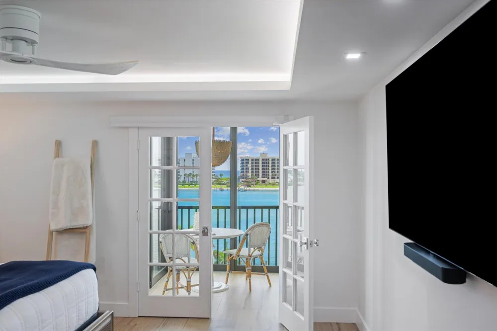 19800 S Sandpointe Bay Drive #510 Tequesta, FL 33469