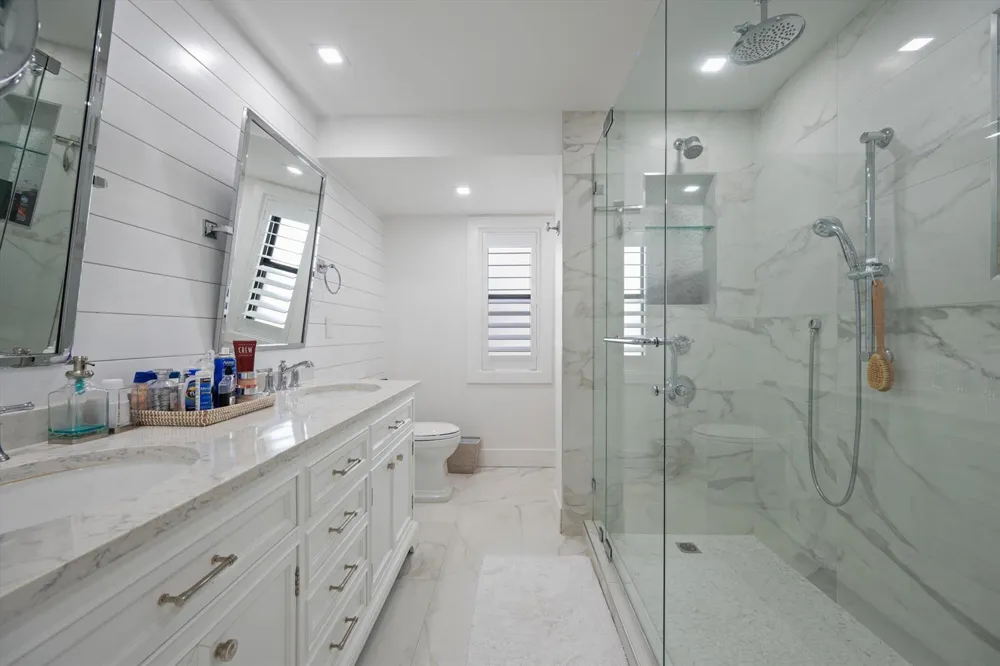 19800 S Sandpointe Bay Drive #510 Tequesta, FL 33469
