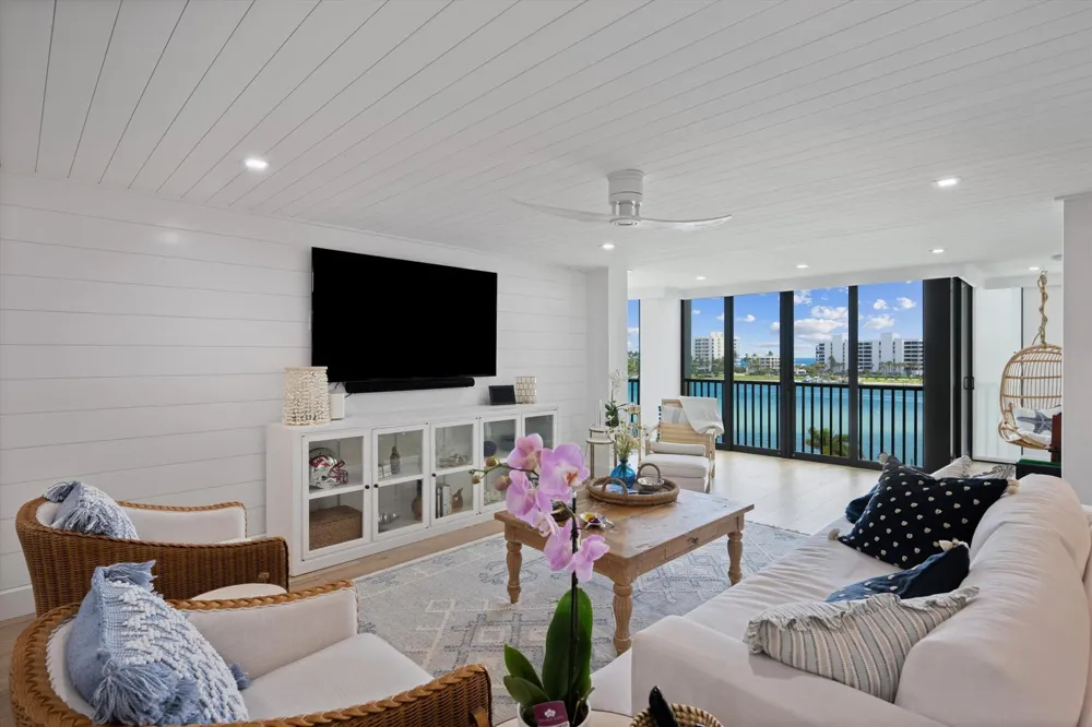 19800 S Sandpointe Bay Drive #510 Tequesta, FL 33469