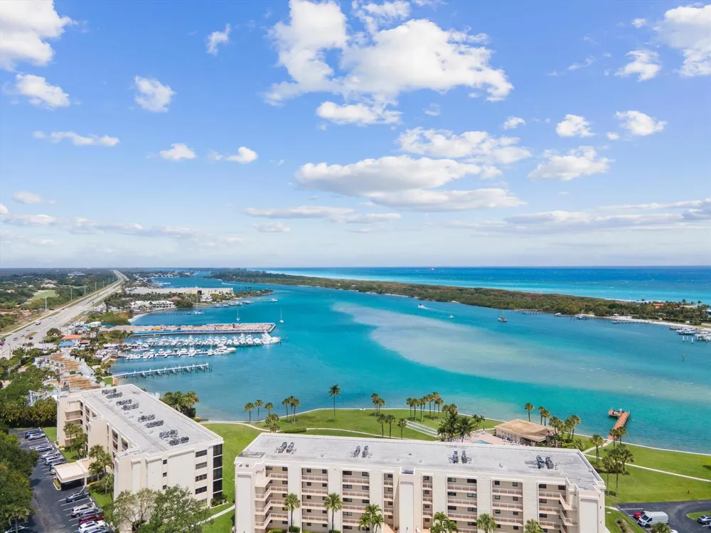 19800 S Sandpointe Bay Drive #510 Tequesta, FL 33469