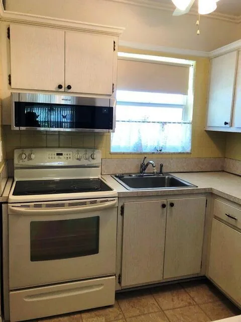 1115 Lake Terrace #210