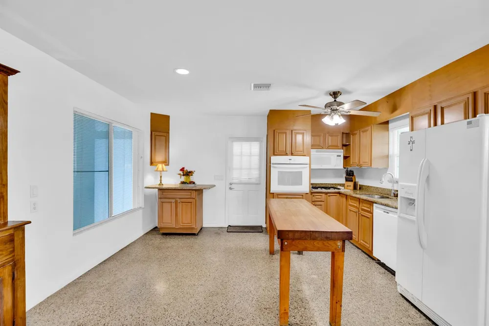 1425 20th Avenue Vero Beach, FL 32960