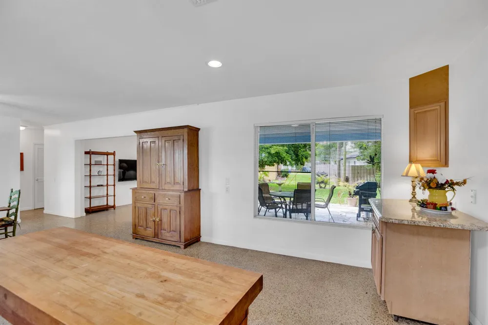 1425 20th Avenue Vero Beach, FL 32960
