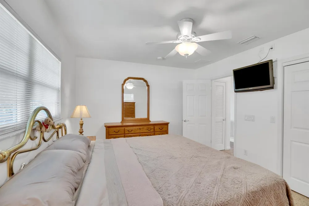 1425 20th Avenue Vero Beach, FL 32960