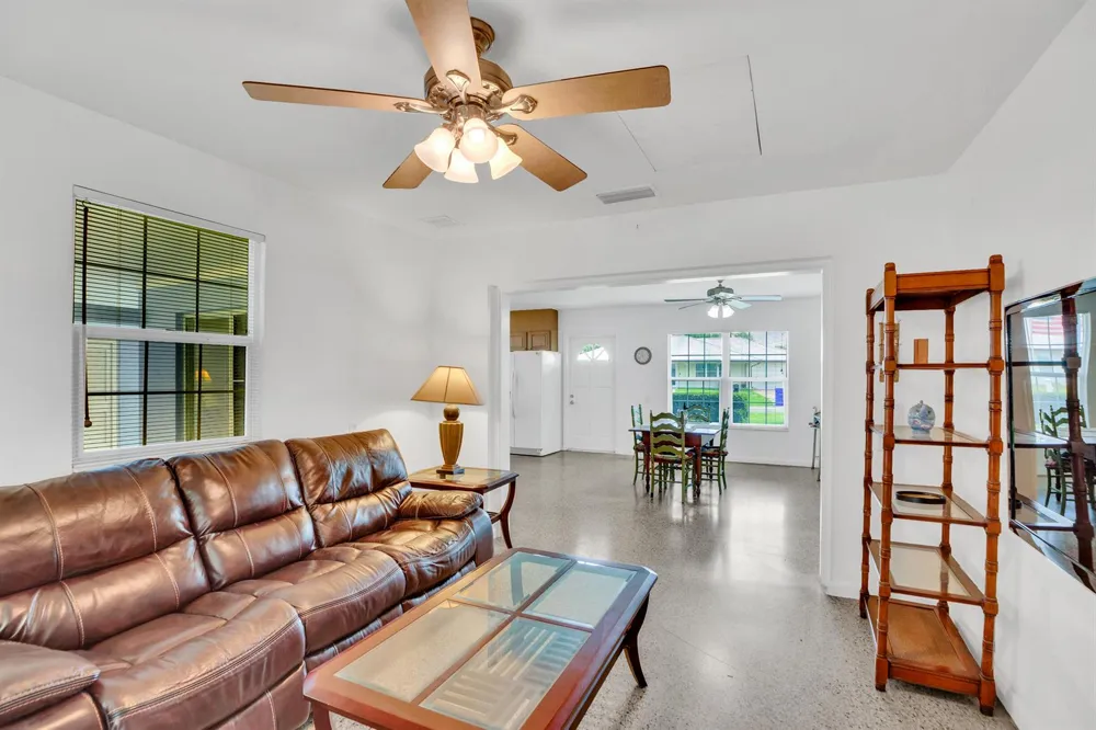 1425 20th Avenue Vero Beach, FL 32960