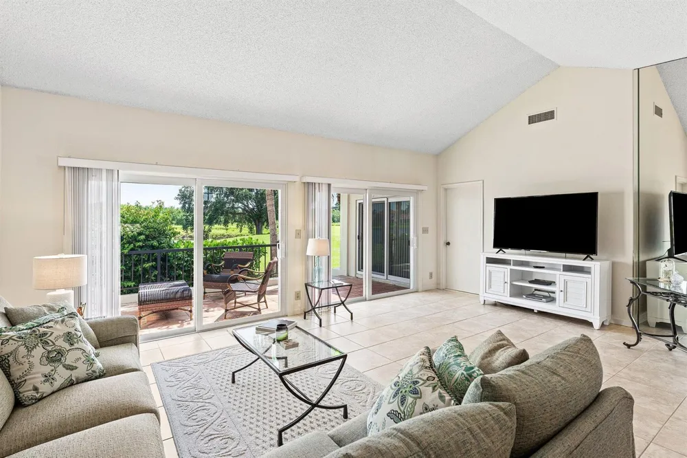 2584 Muirfield Court Wellington, FL 33414