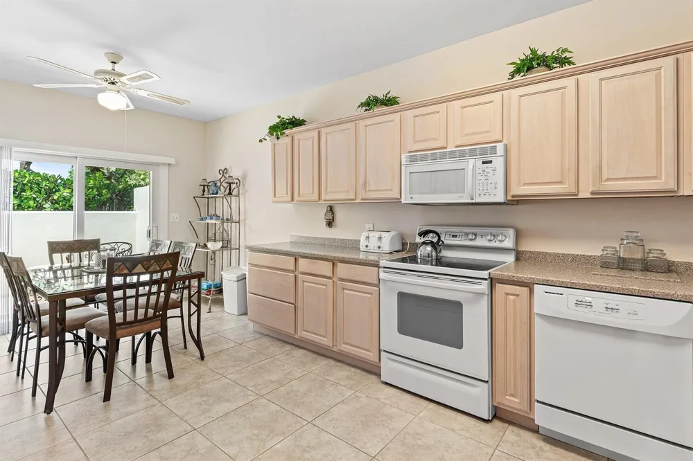 2584 Muirfield Court Wellington, FL 33414