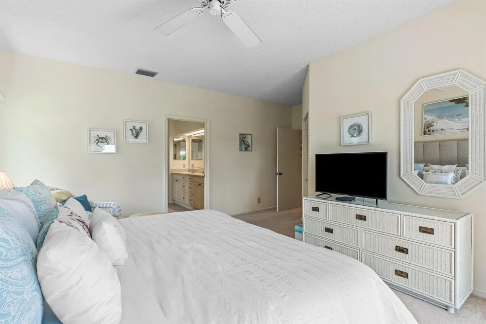 2584 Muirfield Court Wellington, FL 33414