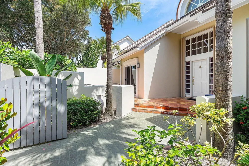 2584 Muirfield Court Wellington, FL 33414