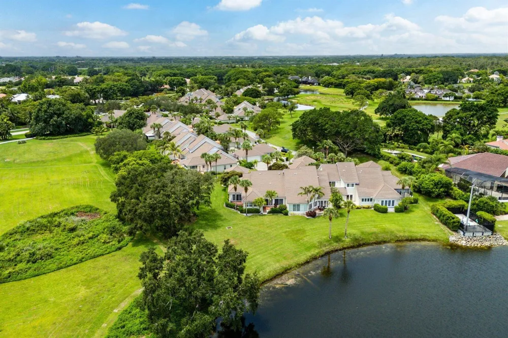 2584 Muirfield Court Wellington, FL 33414