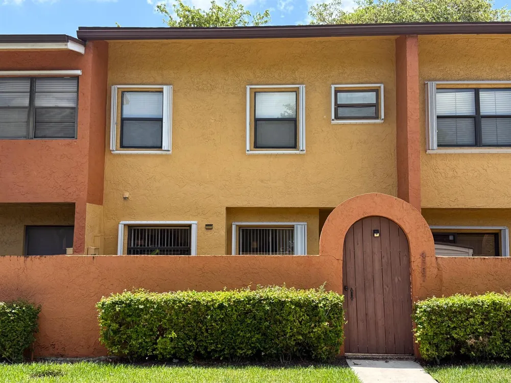 4567 NW 90th Avenue Sunrise, FL 33351