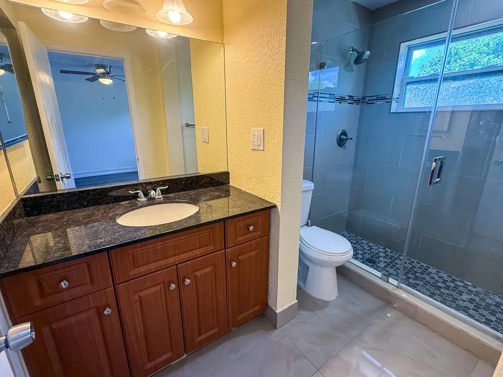 4567 NW 90th Avenue Sunrise, FL 33351