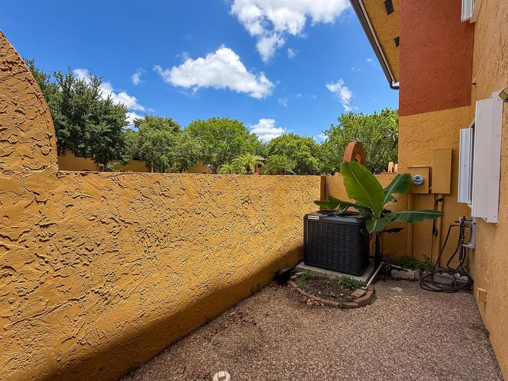 4567 NW 90th Avenue Sunrise, FL 33351