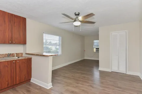 605 Federal Highway #9