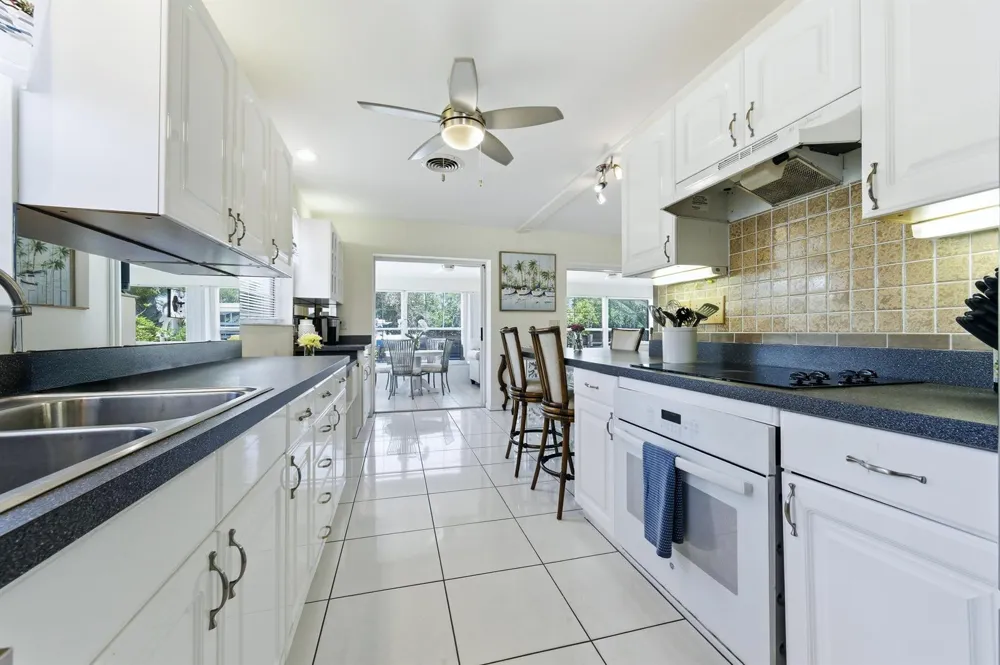 8455 SE Palm Street Hobe Sound, FL 33455