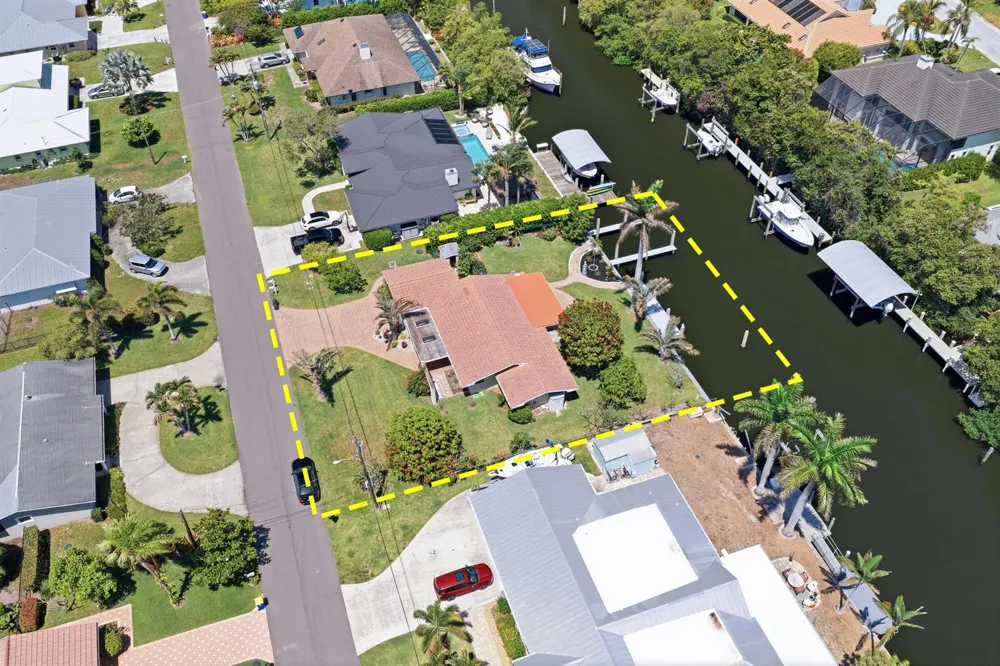 8455 SE Palm Street Hobe Sound, FL 33455