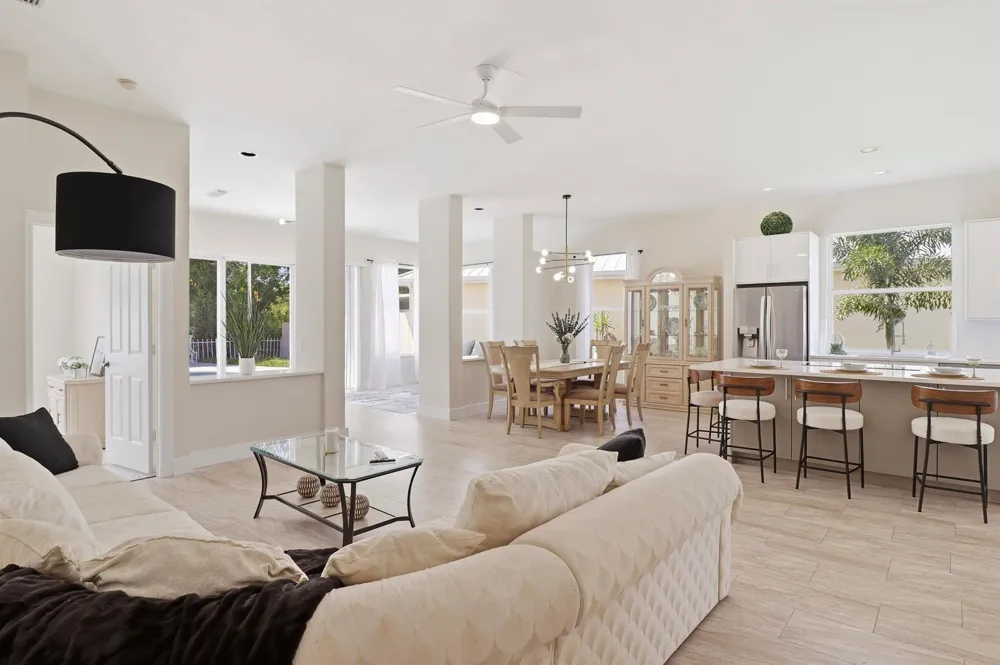 7756 SE Bay Cedar Circle Hobe Sound, FL 33455
