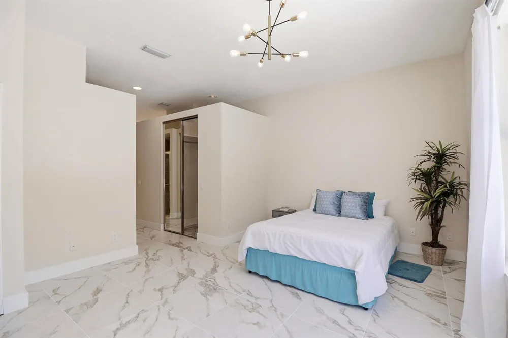 7756 SE Bay Cedar Circle Hobe Sound, FL 33455
