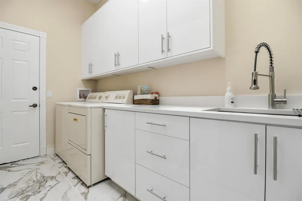 7756 SE Bay Cedar Circle Hobe Sound, FL 33455