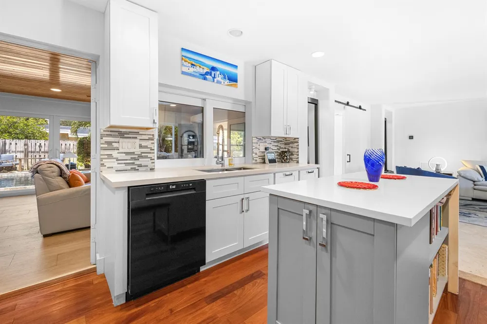 5041 NE 24th Avenue Lighthouse Point, FL 33064
