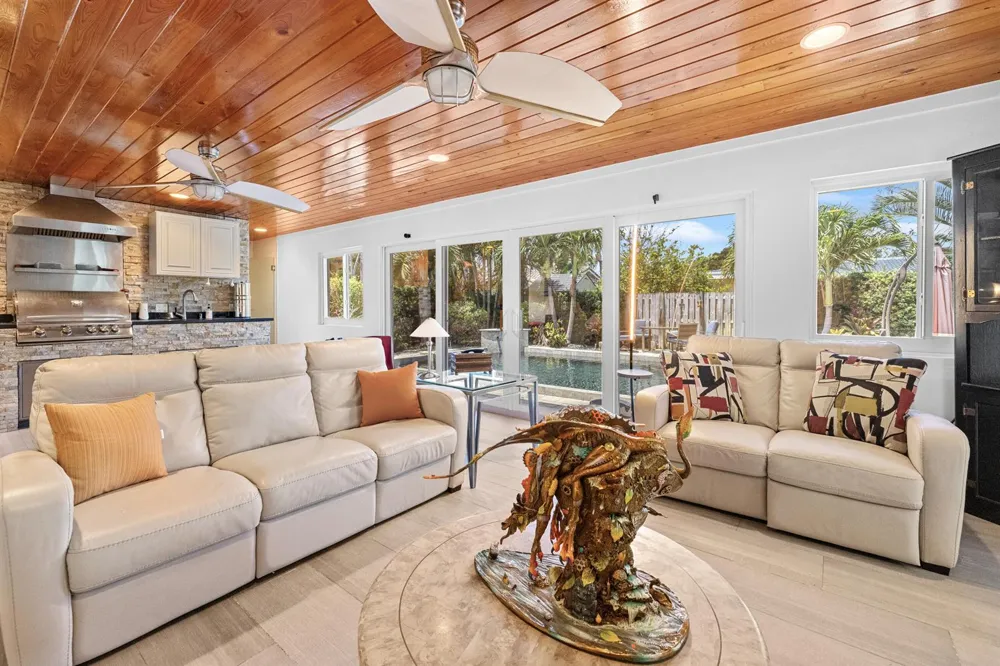 5041 NE 24th Avenue Lighthouse Point, FL 33064