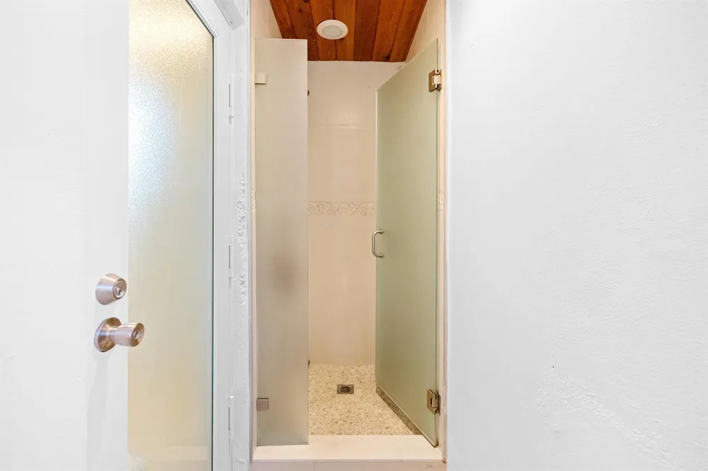 5041 NE 24th Avenue Lighthouse Point, FL 33064