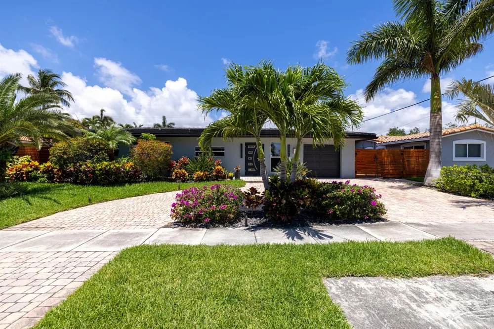 5041 NE 24th Avenue Lighthouse Point, FL 33064