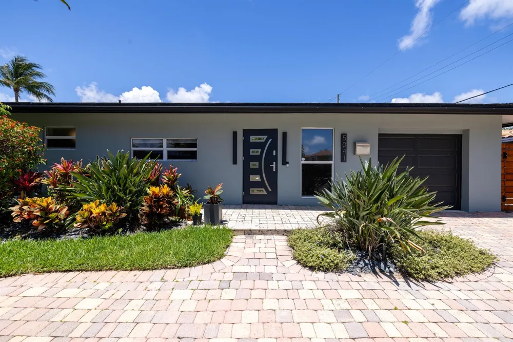 5041 NE 24th Avenue Lighthouse Point, FL 33064