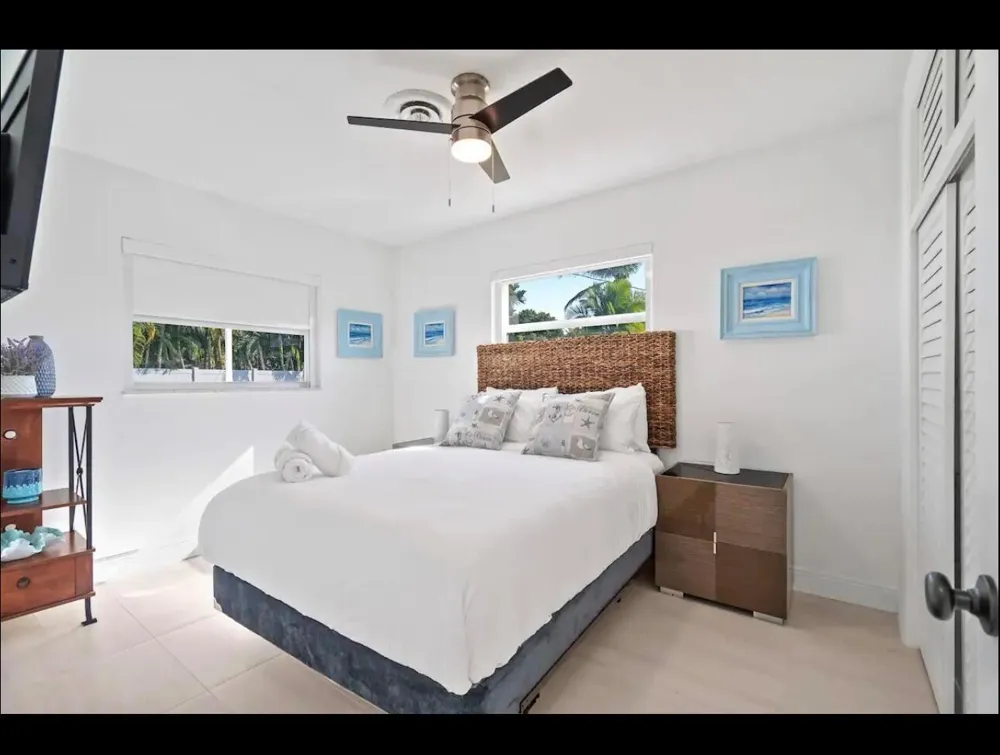 5040 NE 22nd Avenue Lighthouse Point, FL 33064