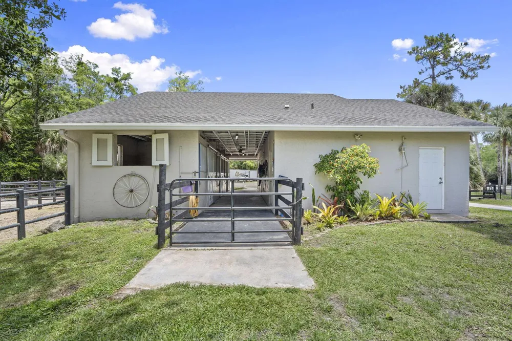 17225 Mare Lane Loxahatchee, FL 33470